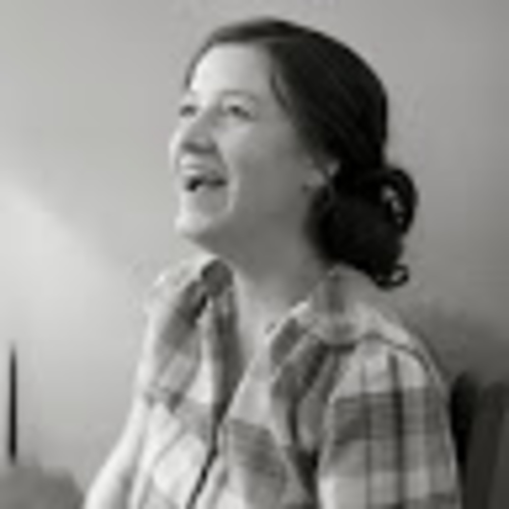 Meet your Posher, Julie - Picture 1 of 1